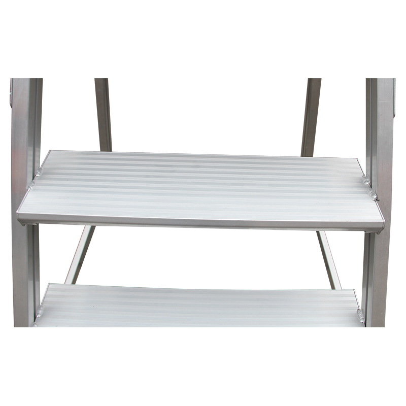 Rolling Step Ladder